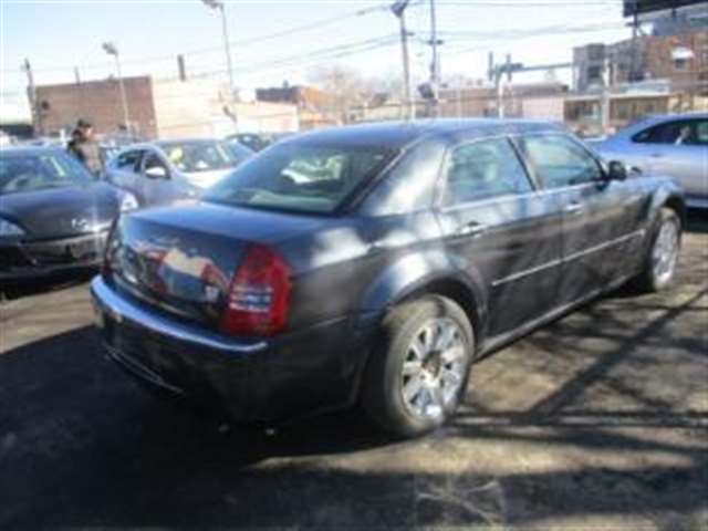 2007 Chrysler 300 AWD C 4dr Sedan